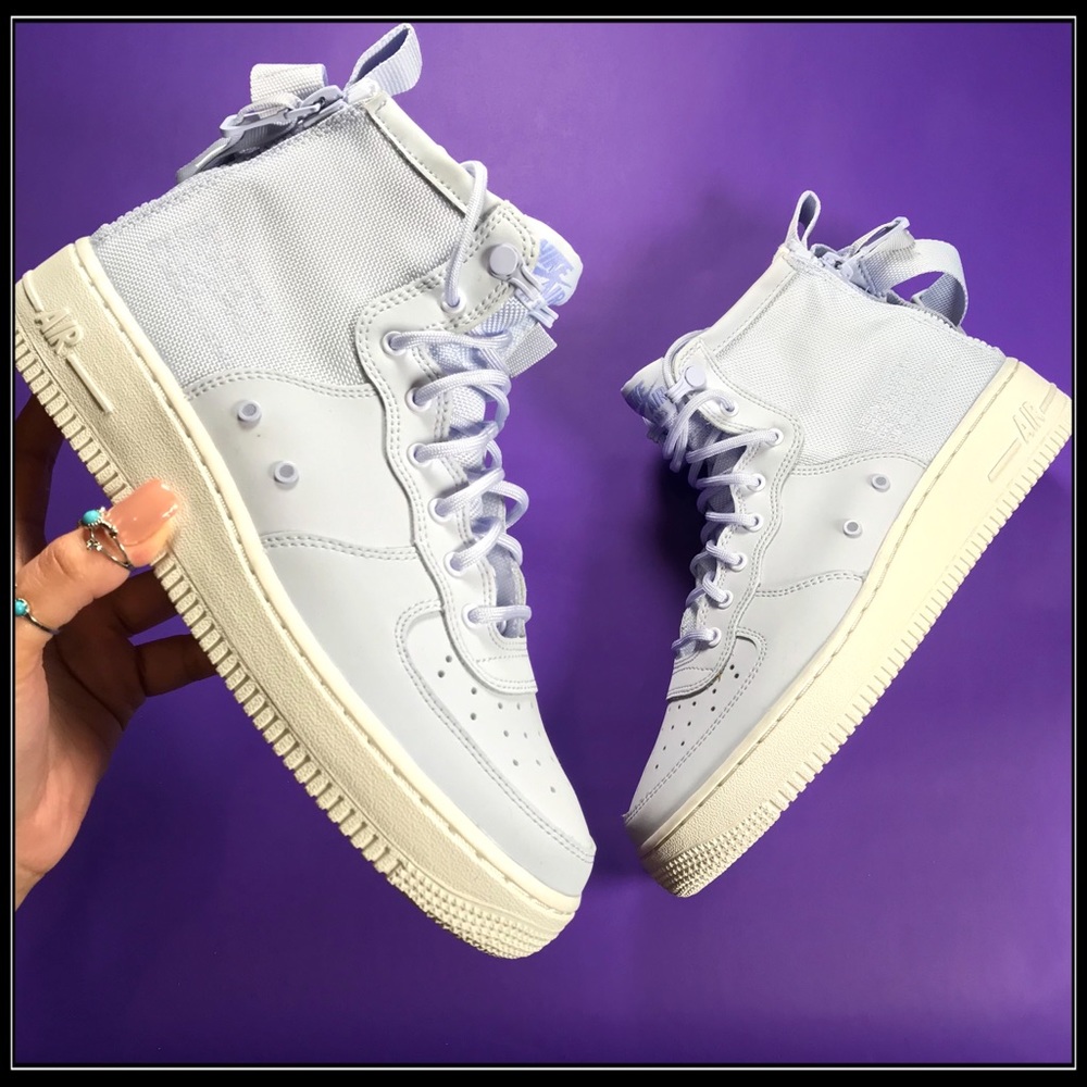 NIKE shoes Air Force 1 Mid Sneakers